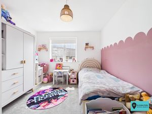 Bedroom- click for photo gallery